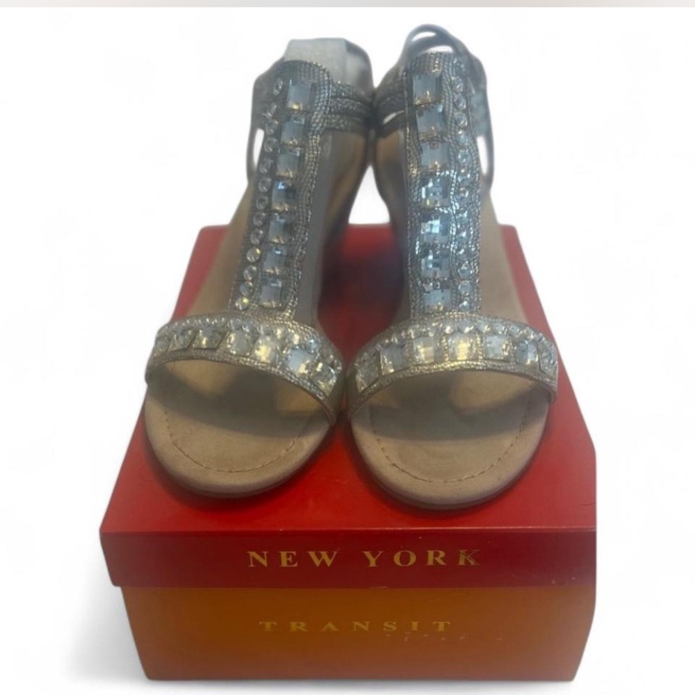 NY Transit Embellished Metallic Wedge Heel Dress Sandal Sz 10